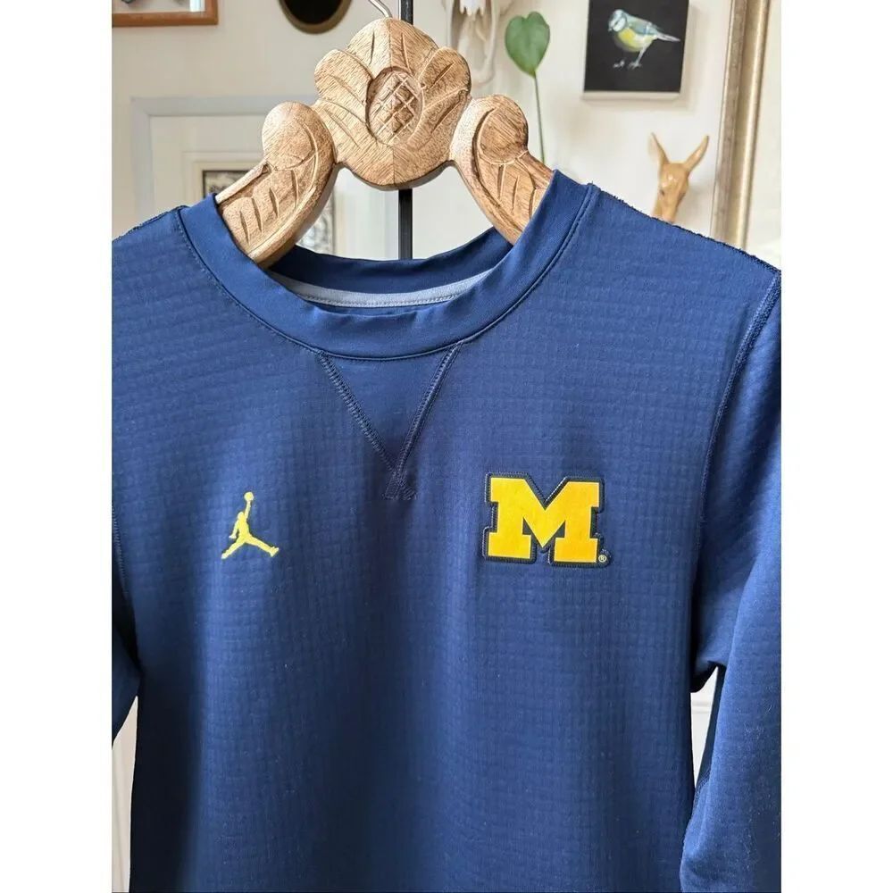Nike Jordan Brand Michigan Wolverines Sideline Coach Dri-Fit Long Sleeve Thermal